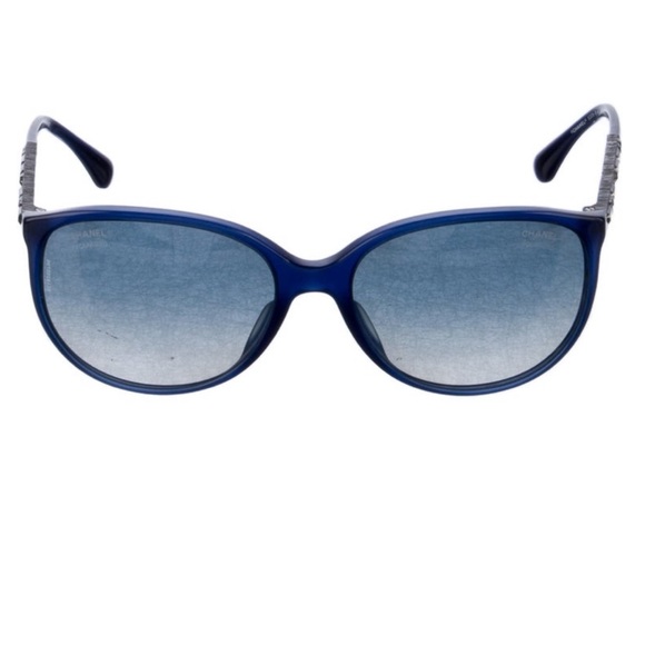 Chanel Interlocking CC Logo Wayfairer Sunglasses - Stars and Rocks Blue - Picture 4 of 4